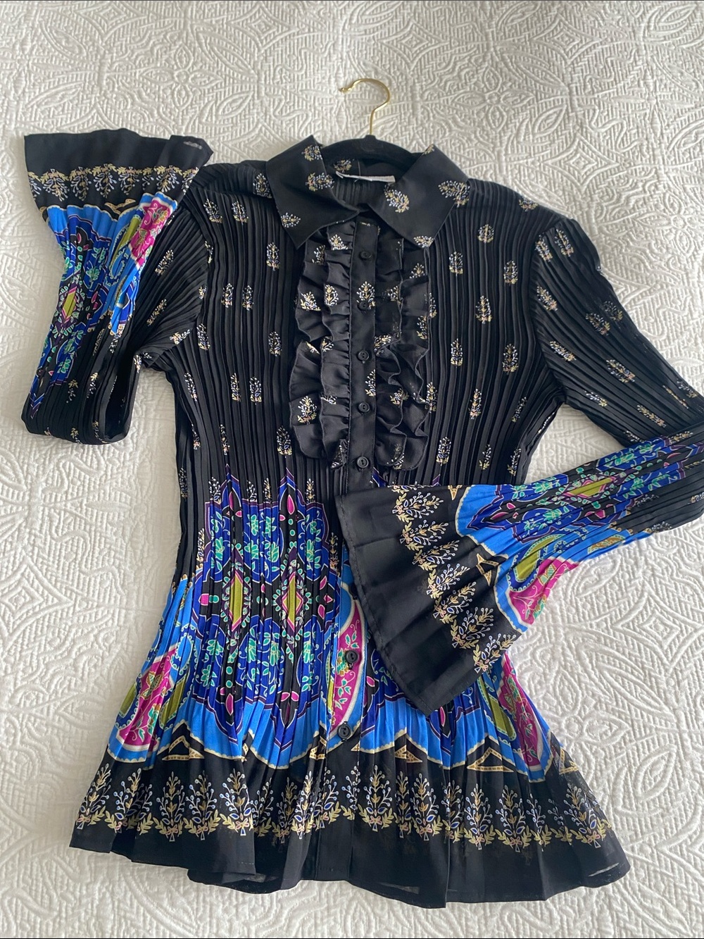 KEREN HART Black Ruffle Button-Front Blouse with Blue Yellow & Pink Florals - Picture 11 of 15
